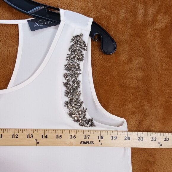 ASTR Womens Top Medium White Pullover Tank Sheer Rhinestone Beaded Sleeveless - Picture 6 of 8